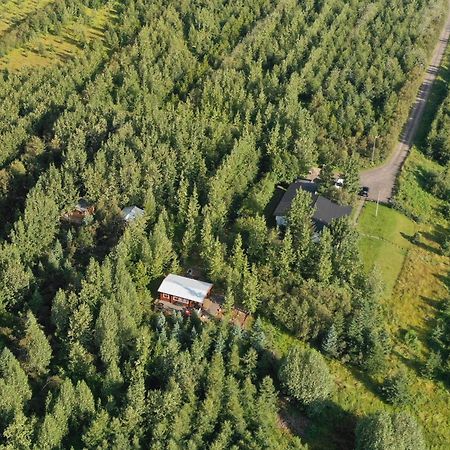 Bakkakot 2 - Cozy Cabins In The Woods 阿克雷里 外观 照片