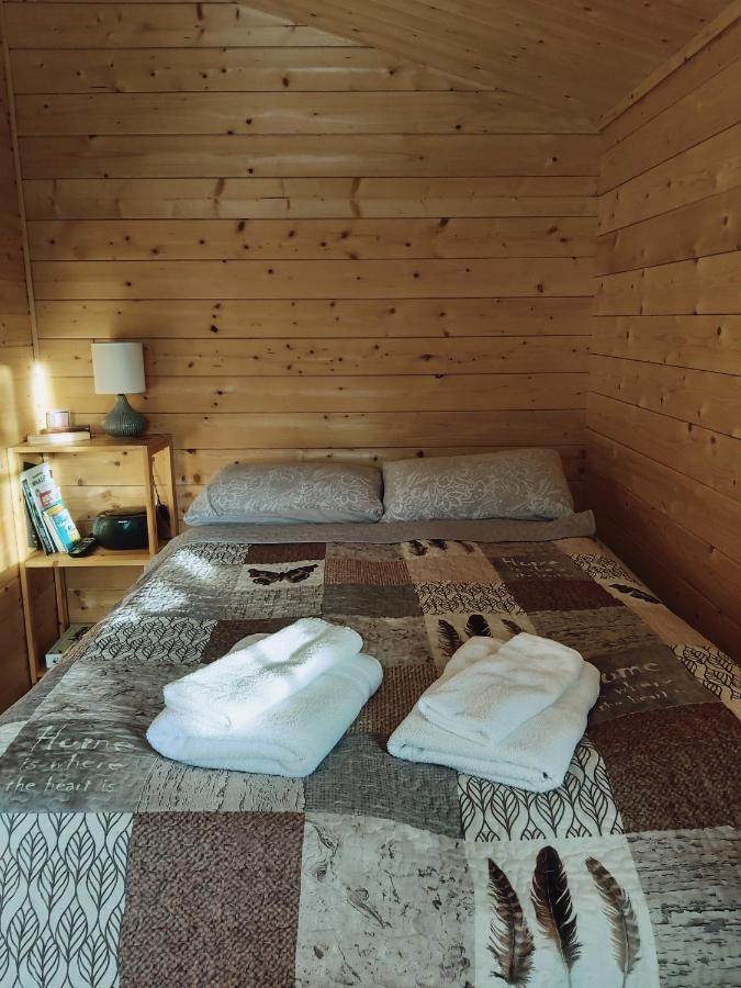 Bakkakot 2 - Cozy Cabins In The Woods 阿克雷里 外观 照片